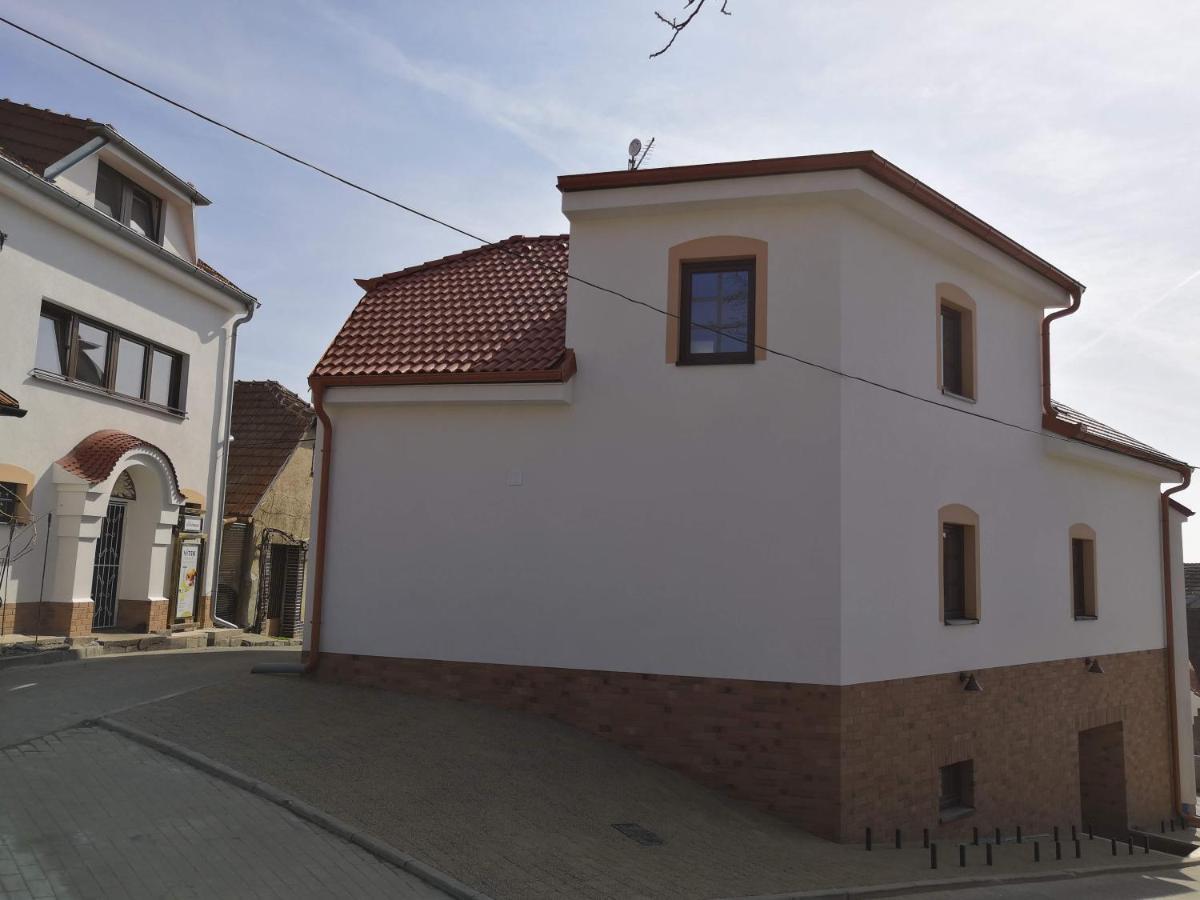 Penzion Sarlota & Vinarstvi Vitek Josef Mutěnice Kültér fotó